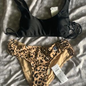 NWT Hollister Swimsuit XS/SM Cheetah